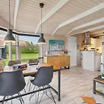 Hébergement de vacances Hjalmsvider - 300m From The Sea By Interhome *