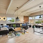 Hjalmsvider - 300m From The Sea By Interhome Hébergement de vacances Broager